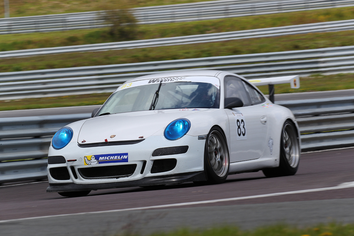 Christian Voigtländer (Porsche 997 GT3 Cup) kommt als Führender nach Hockenheim.jpg