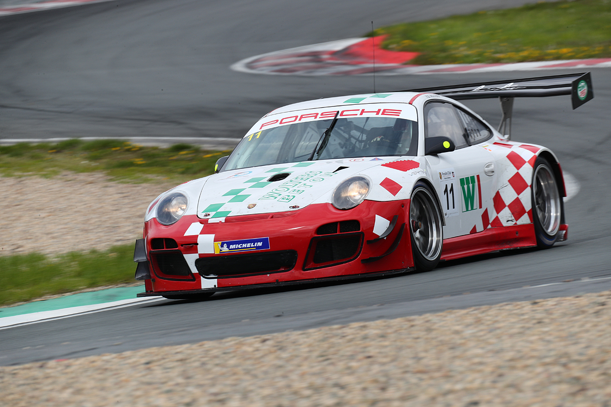 Heinz-Bert Wolters (Porsche 997 GT3 R).jpg