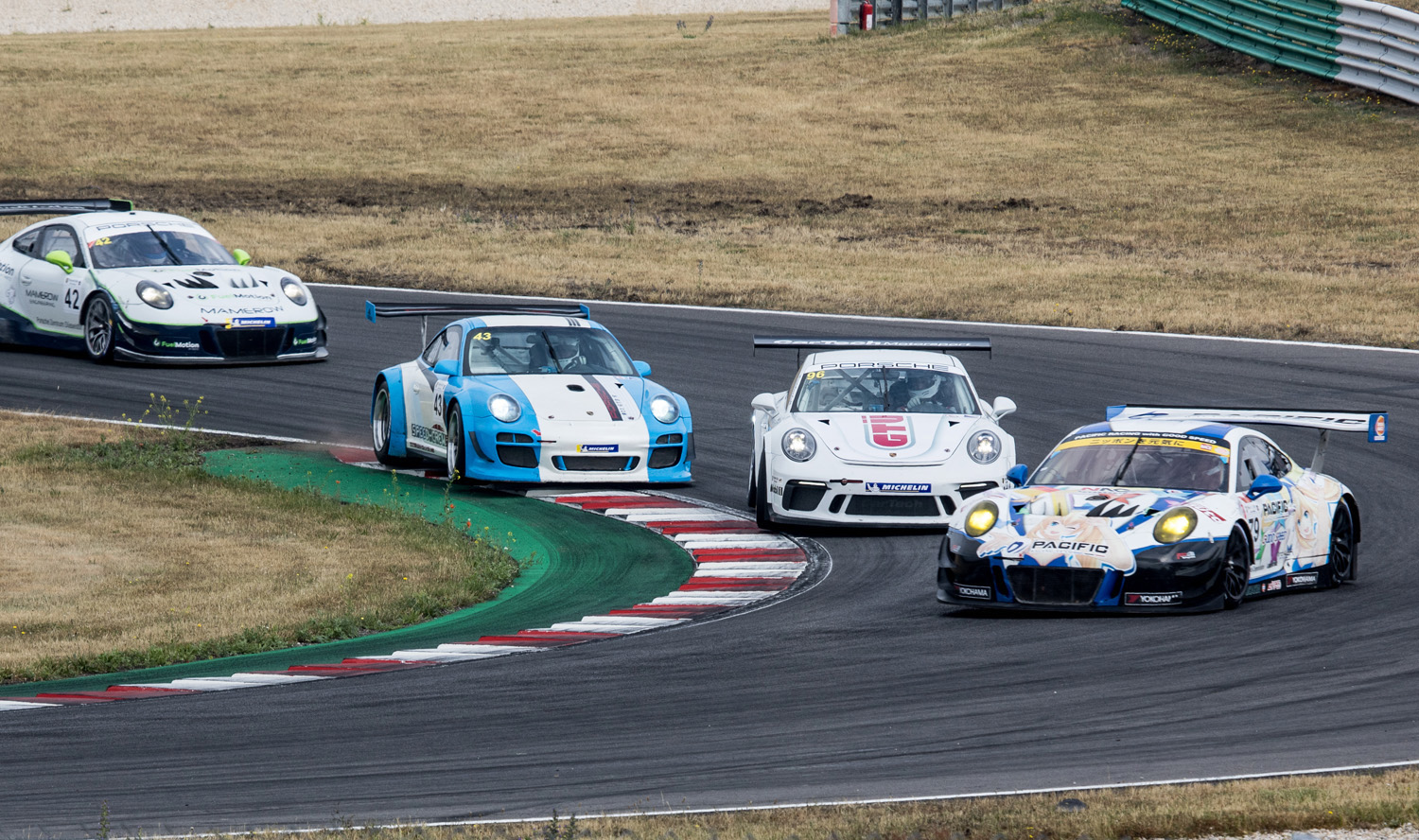 Hockenheim verspricht wieder spannende Renaction um den Gesamtsieg.jpg