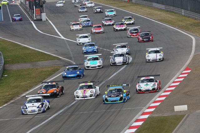 150718-PSC-Red-Bull-Ring-1503-PcLife 002 14-06-15 Porsche Super Sports Cup - Start.jpg